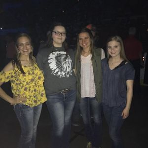 Meet your Posher, Marissa